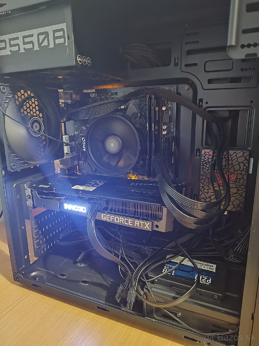 Predám herný Pc,3060,Ryzen 5 5600,32GB Ram,Acer monitor