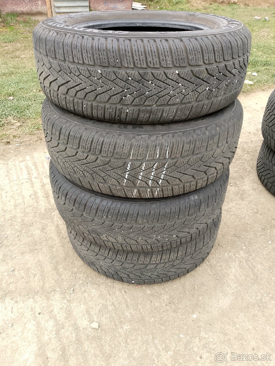 Predám Zimné Pneumatiky 215/65R16H