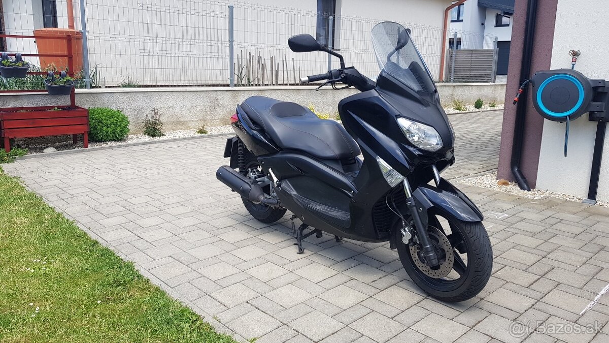 Yamaha x max 250