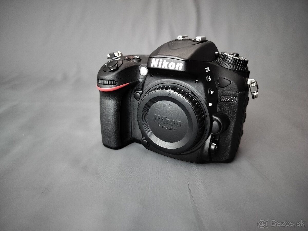 Nikon D7200