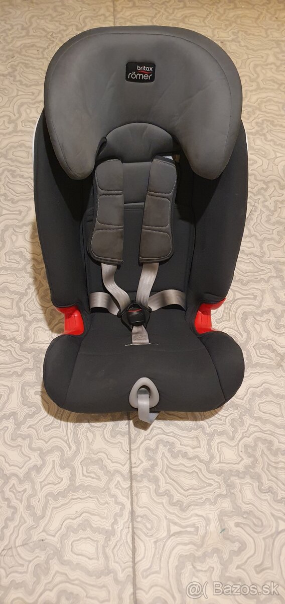 Britax Romer Advansafix III Universal 9 - 36 kg ako nova