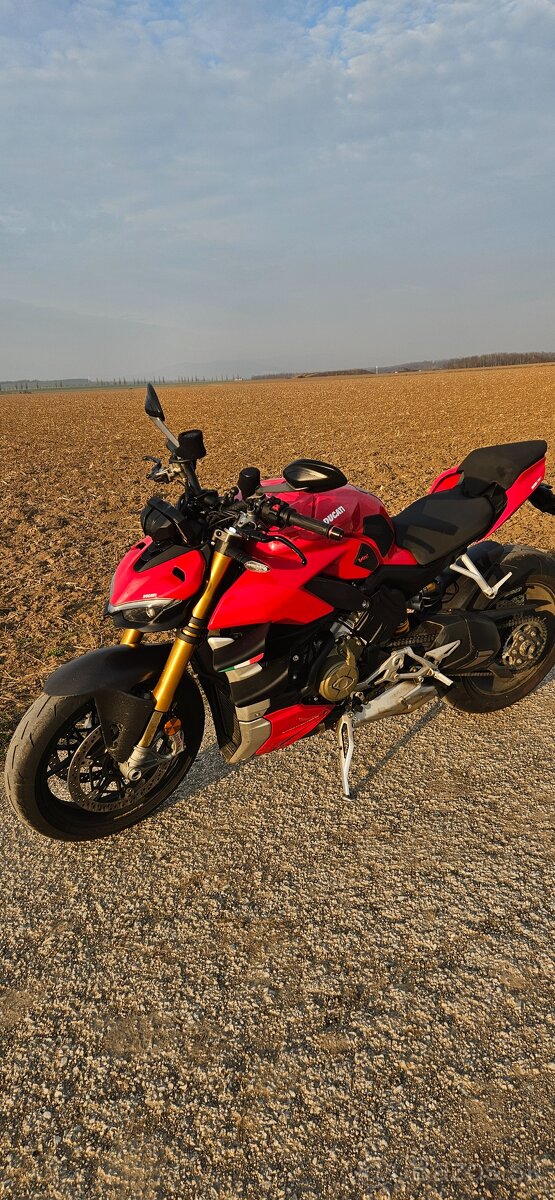 Ducati streetfighter V4S