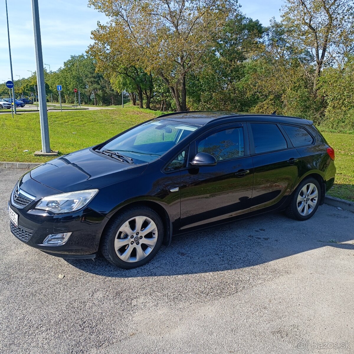 Opel Astra Sports tourer 2011