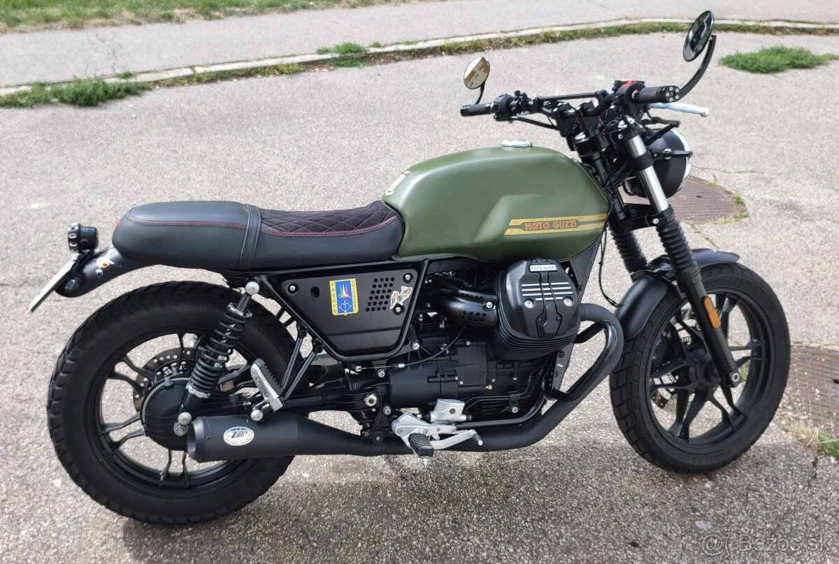 Moto Guzzi V7 III Stone