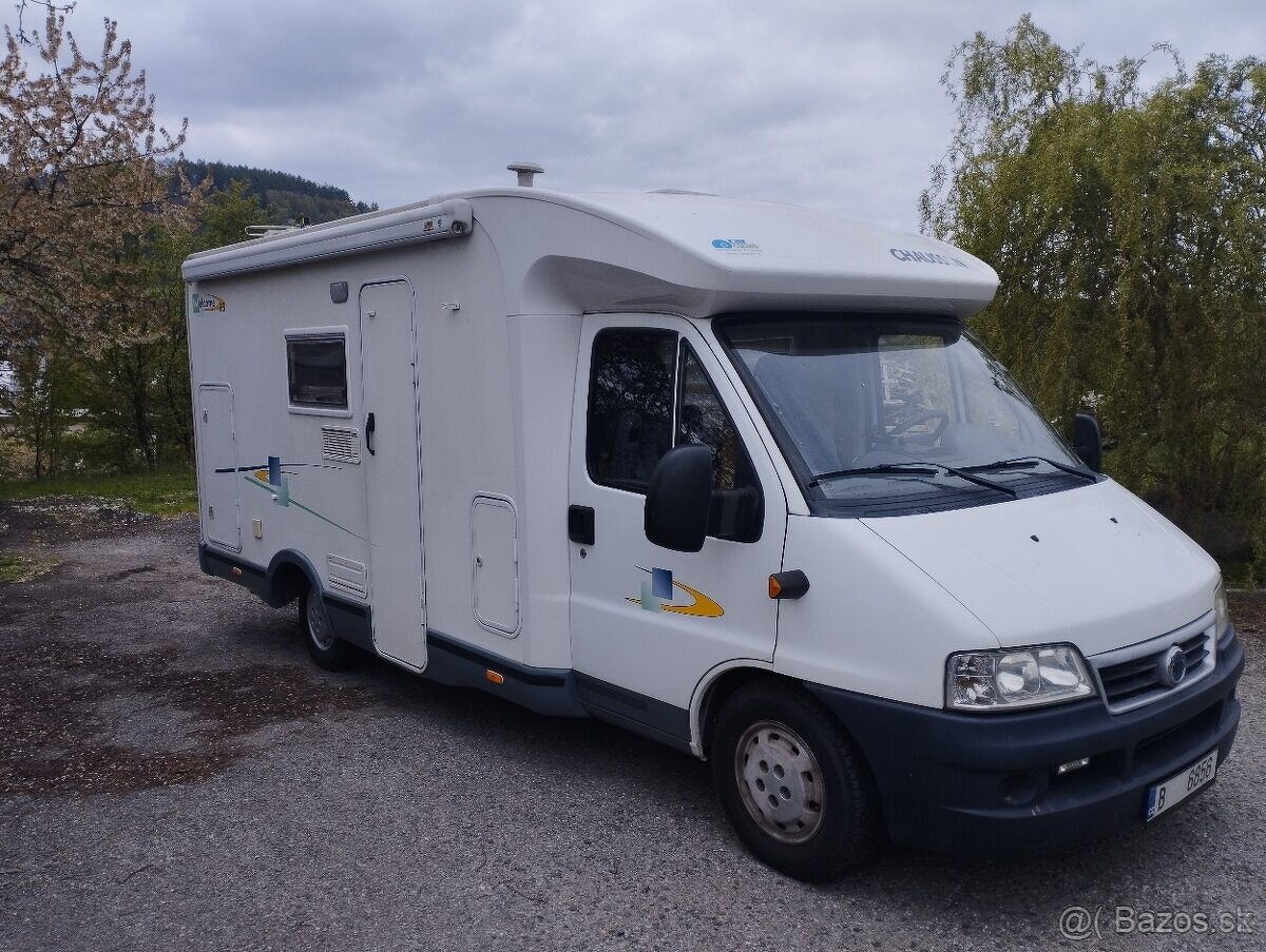 Obytný automobil Fiat Ducato -polointegrovaný-chausson