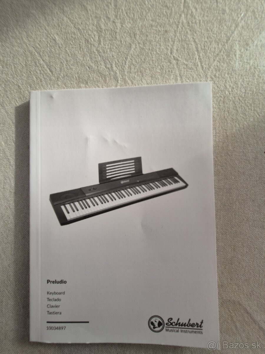 Schubert Preludio keyboard