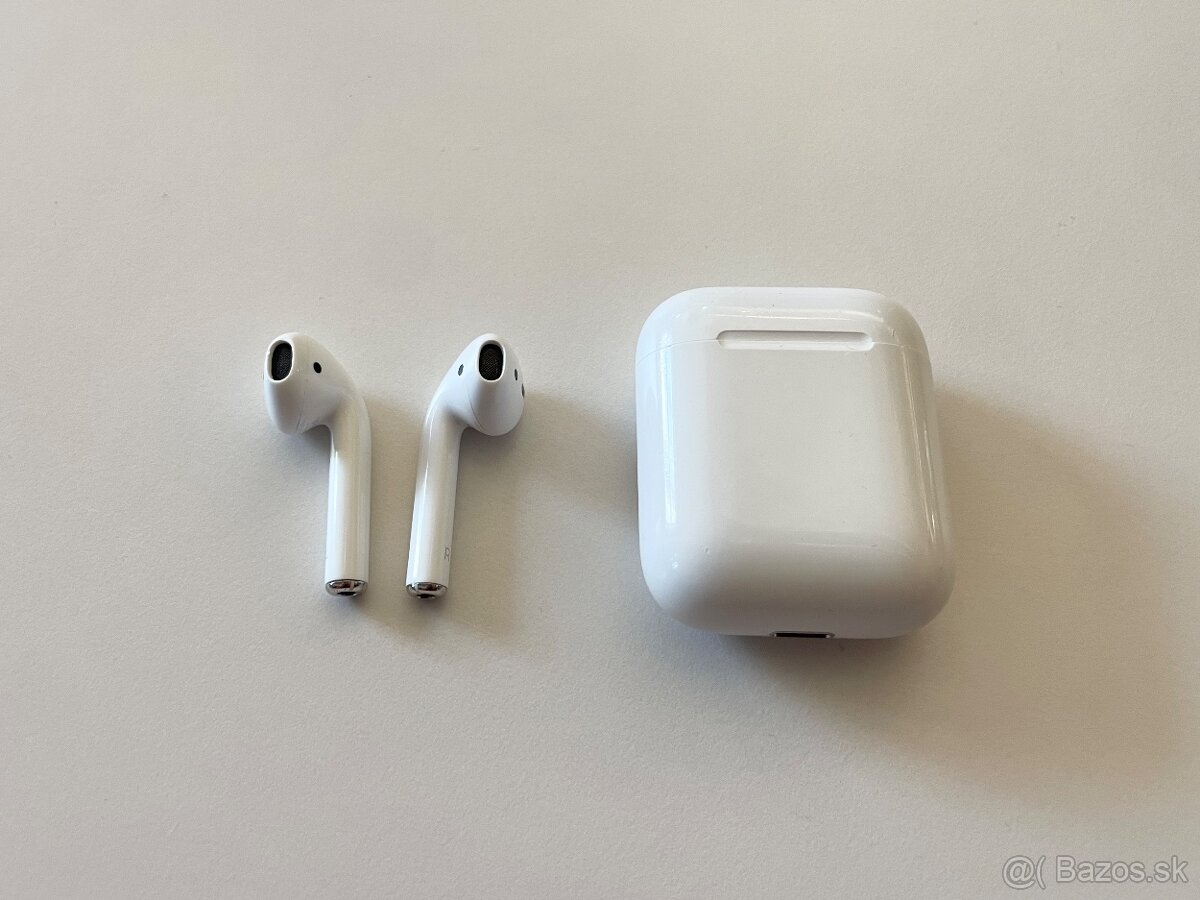 Sluchatka Apple AirPods (2. generacia)