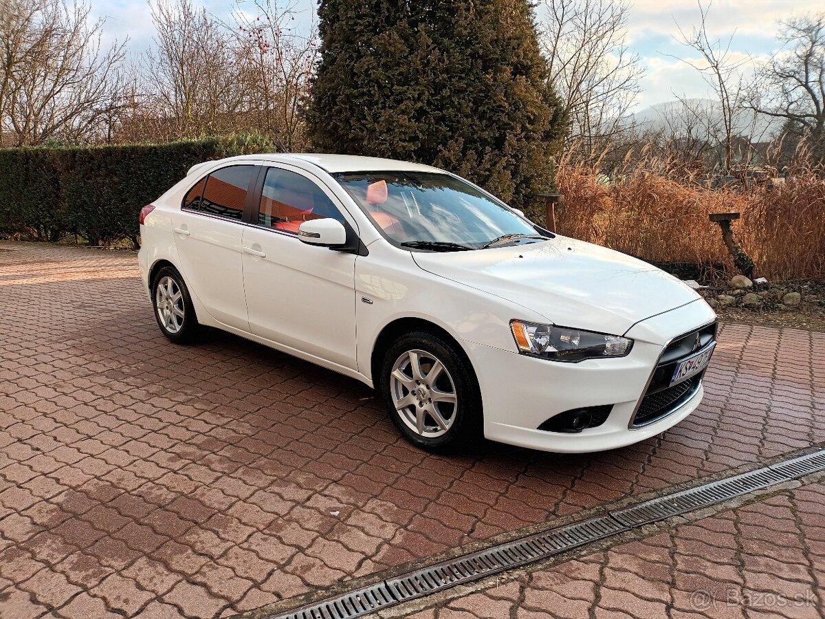 Mitsubishi lancer 1,6 benzin