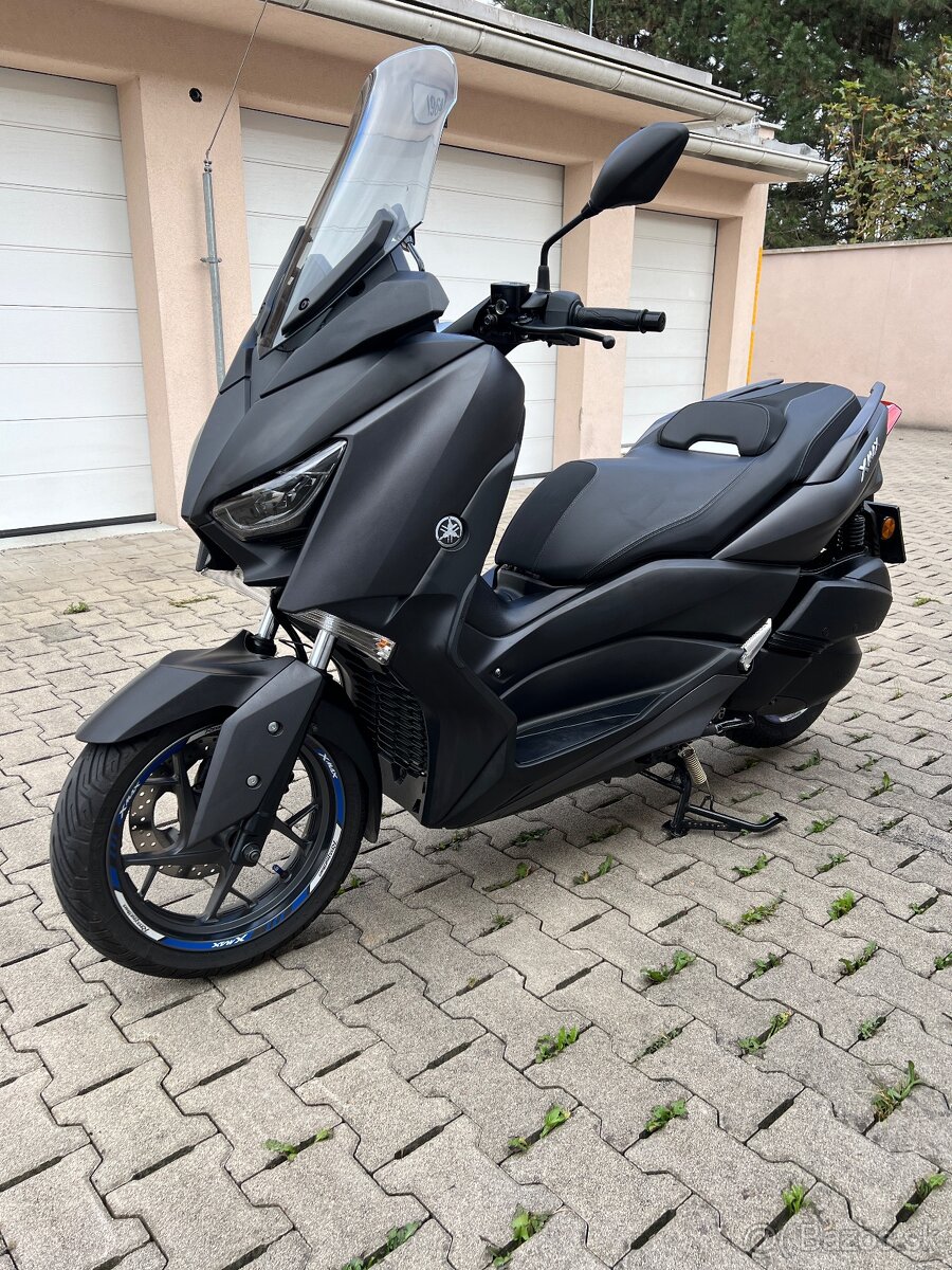 Yamaha x max300