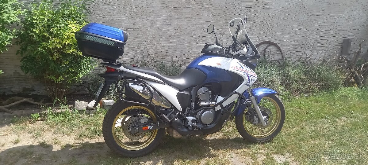 Predám Honda XL 700 Transalp r.2009