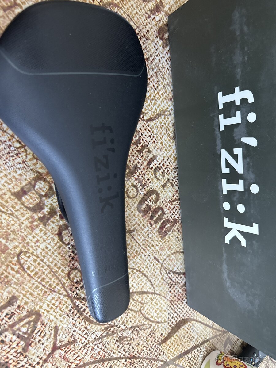 Sedlo Fizik Taiga 140mm