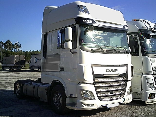 DAF XF 106.480 SUPER SPACECAB Low Deck Mega 2018