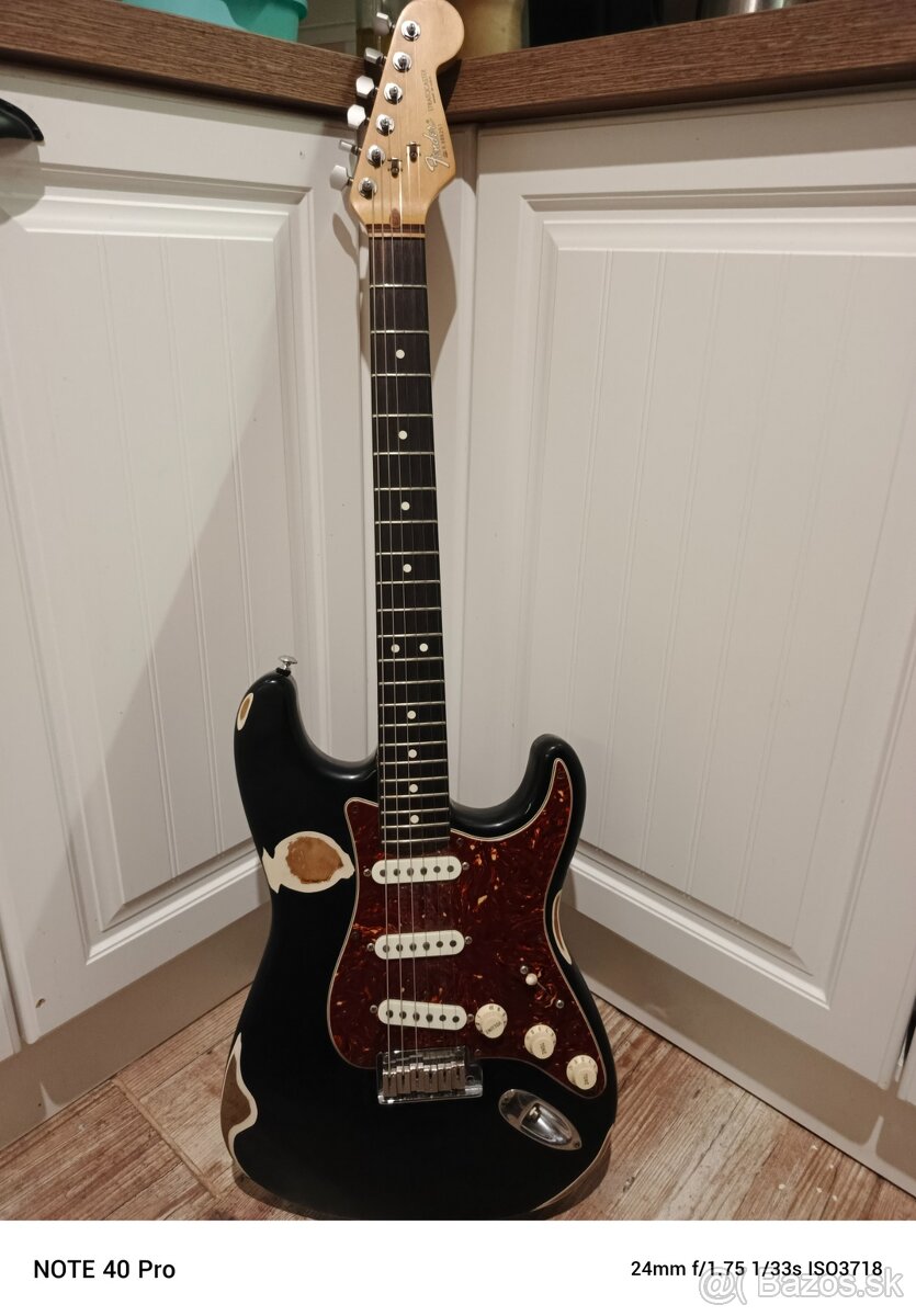 Predám Fender stratocaster relic 1984 , USA