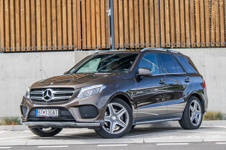 Mercedes-Benz GLE SUV 350d 4Matic A/T 2016