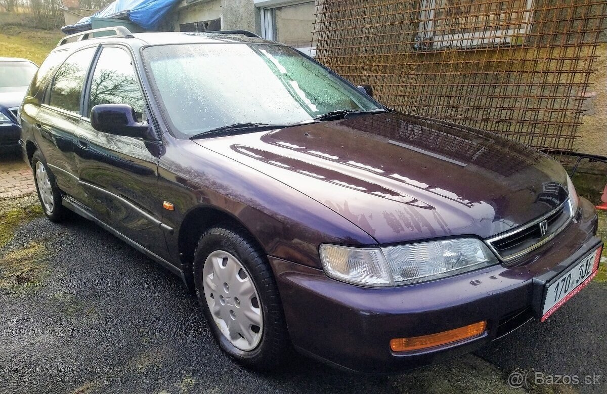 Honda Accord Aerodeck 2.2i 110 KW automat - 154 000 KM