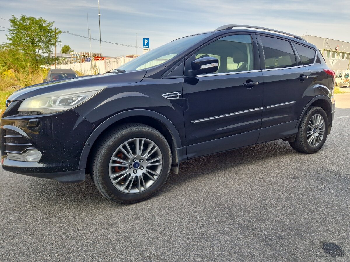 Predám Ford Kuga 2.0 TDCi Titanium AWD Xenon,Klíma,Ohrev,Taž