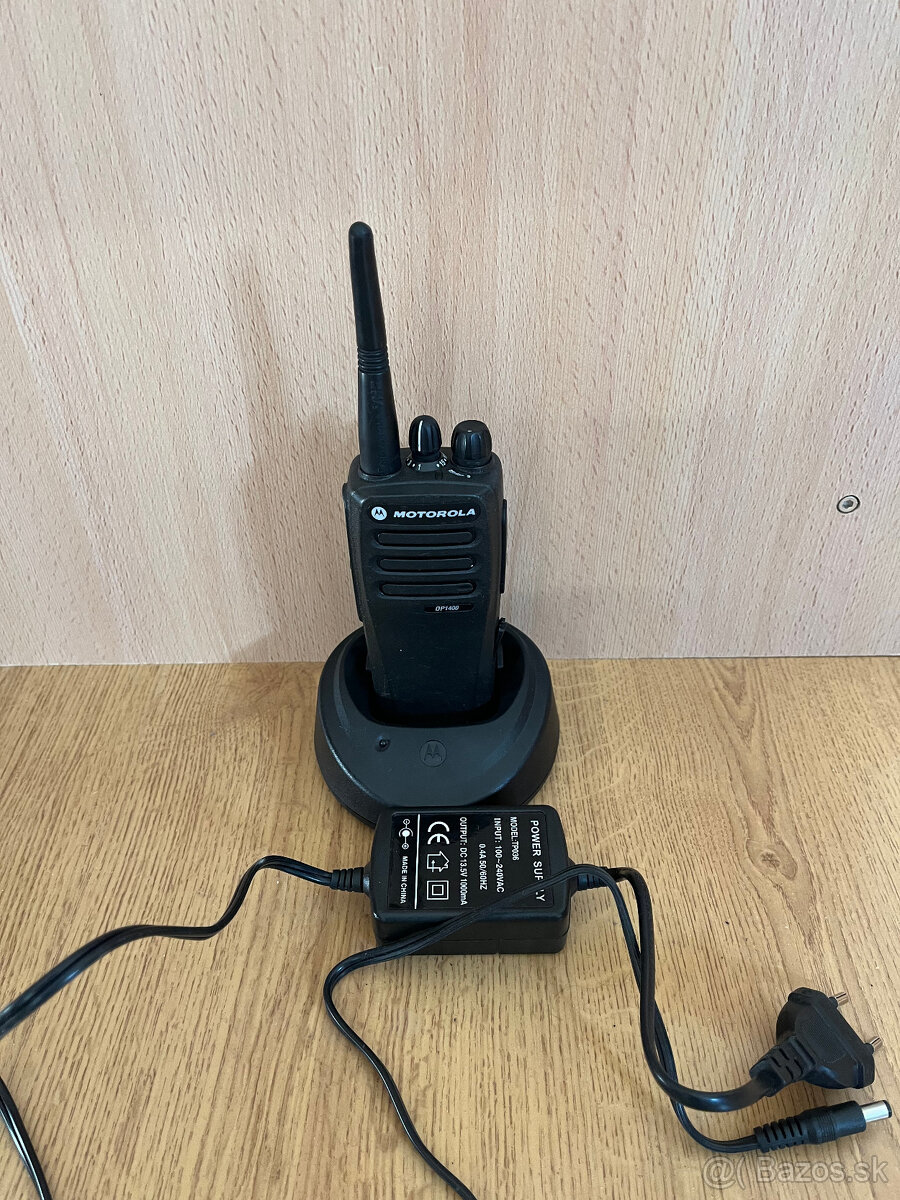 Vysielačka motorola DP1400 VHF