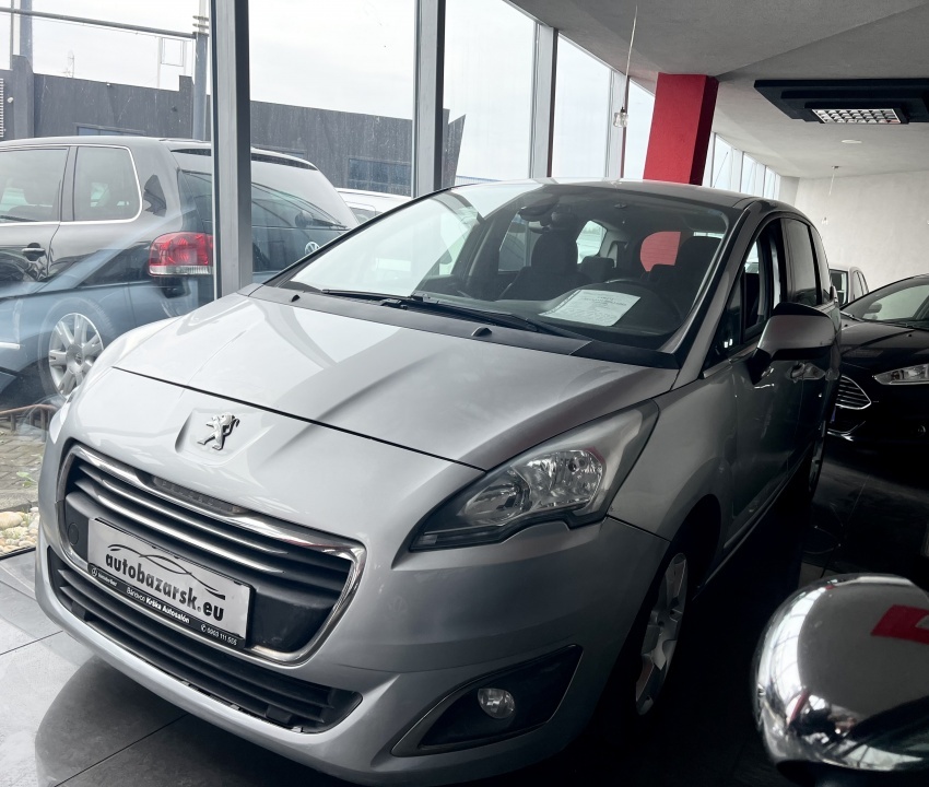 Peugeot 5008 1,6HDi Active 7 miestne