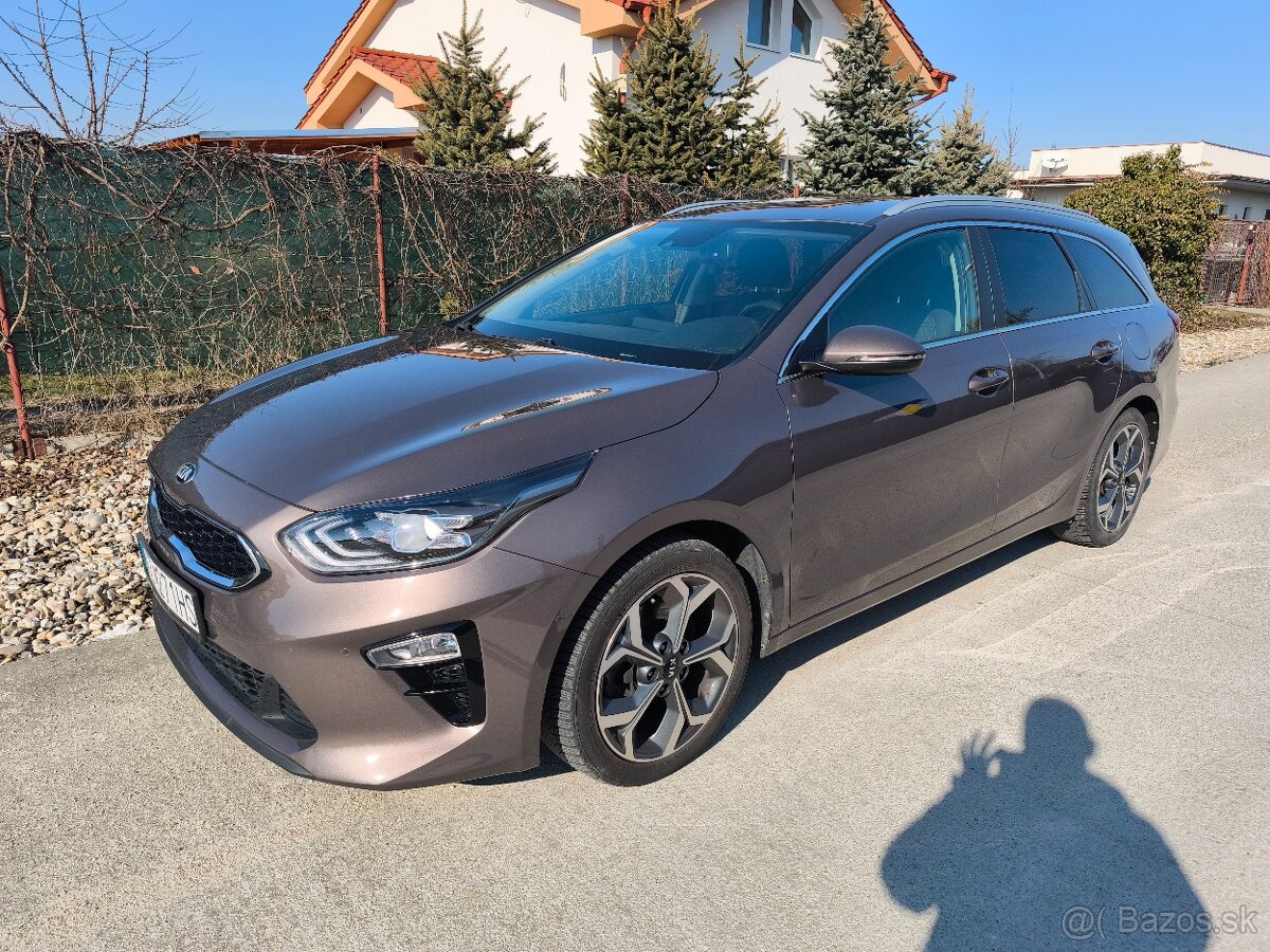 Kia Ceed sporty wagon 1.4 tgdi platinum A/T7