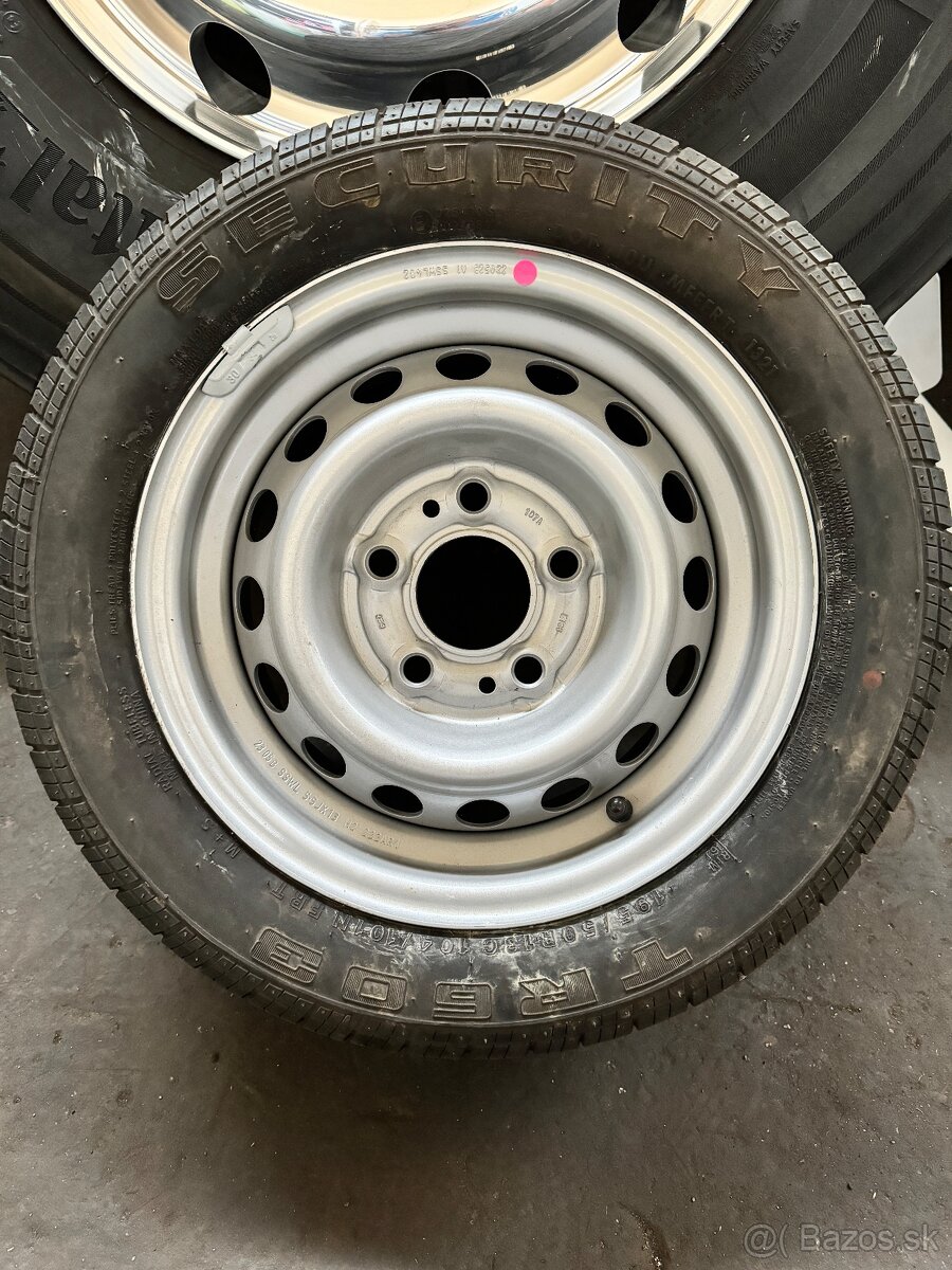 ZOSILNENÉ KOLESO 195/50 R13C 104 / 101N