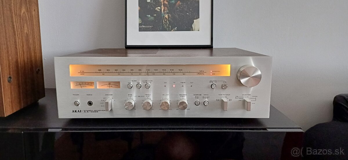 Receiver Akai