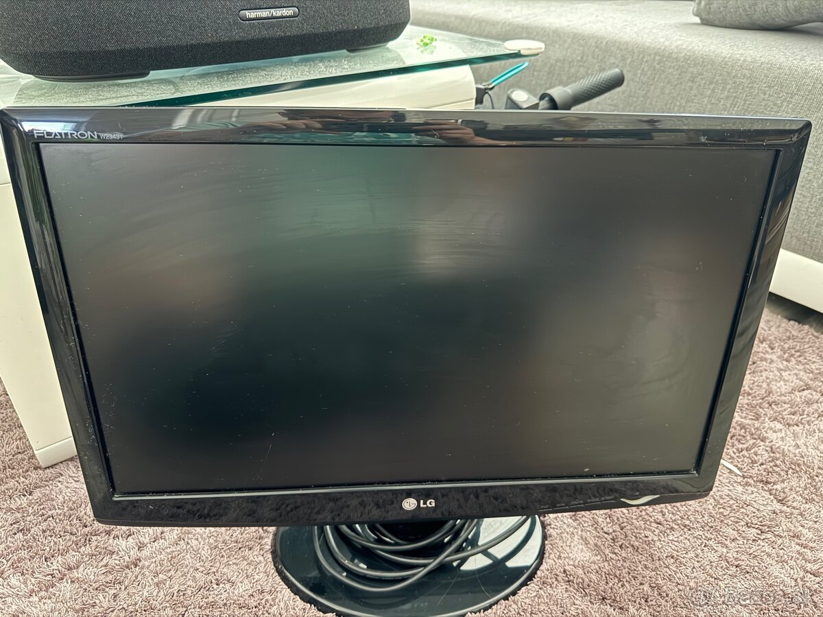 23 palcový PC Monitor LG