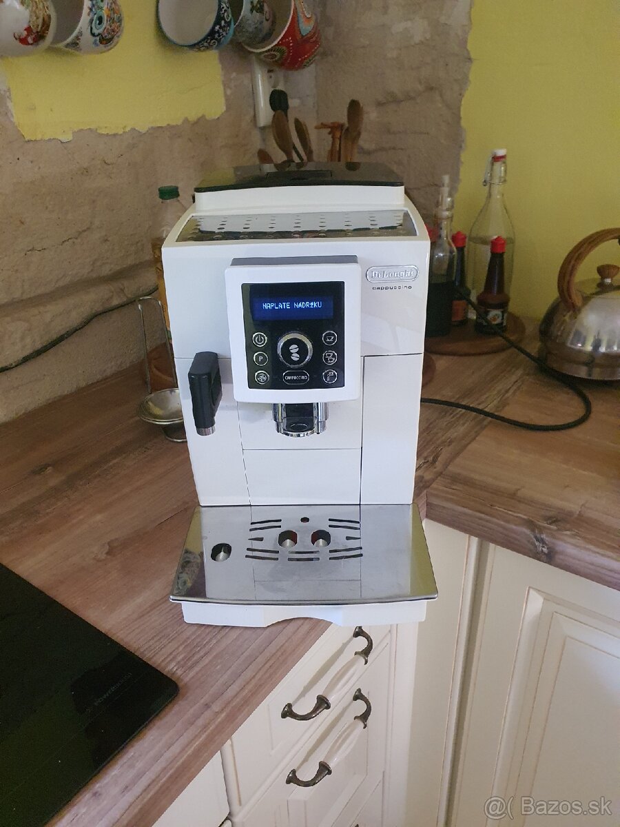 Kávovar Delonghi