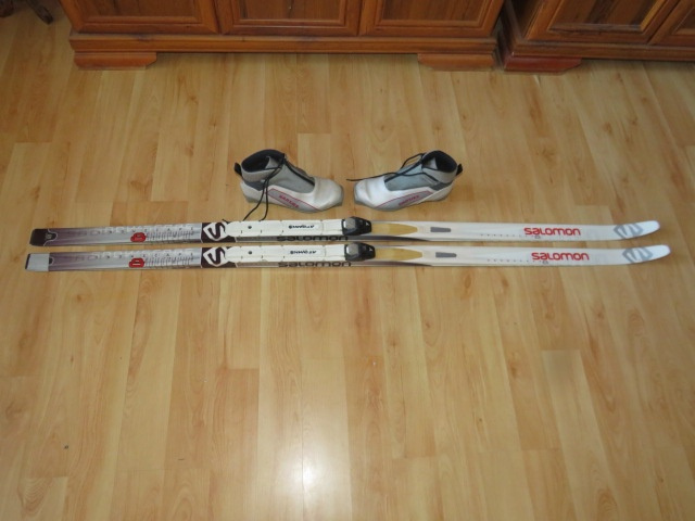 Predam bezkovy set,Salomon,173 cm,SNS,c.6,supiny