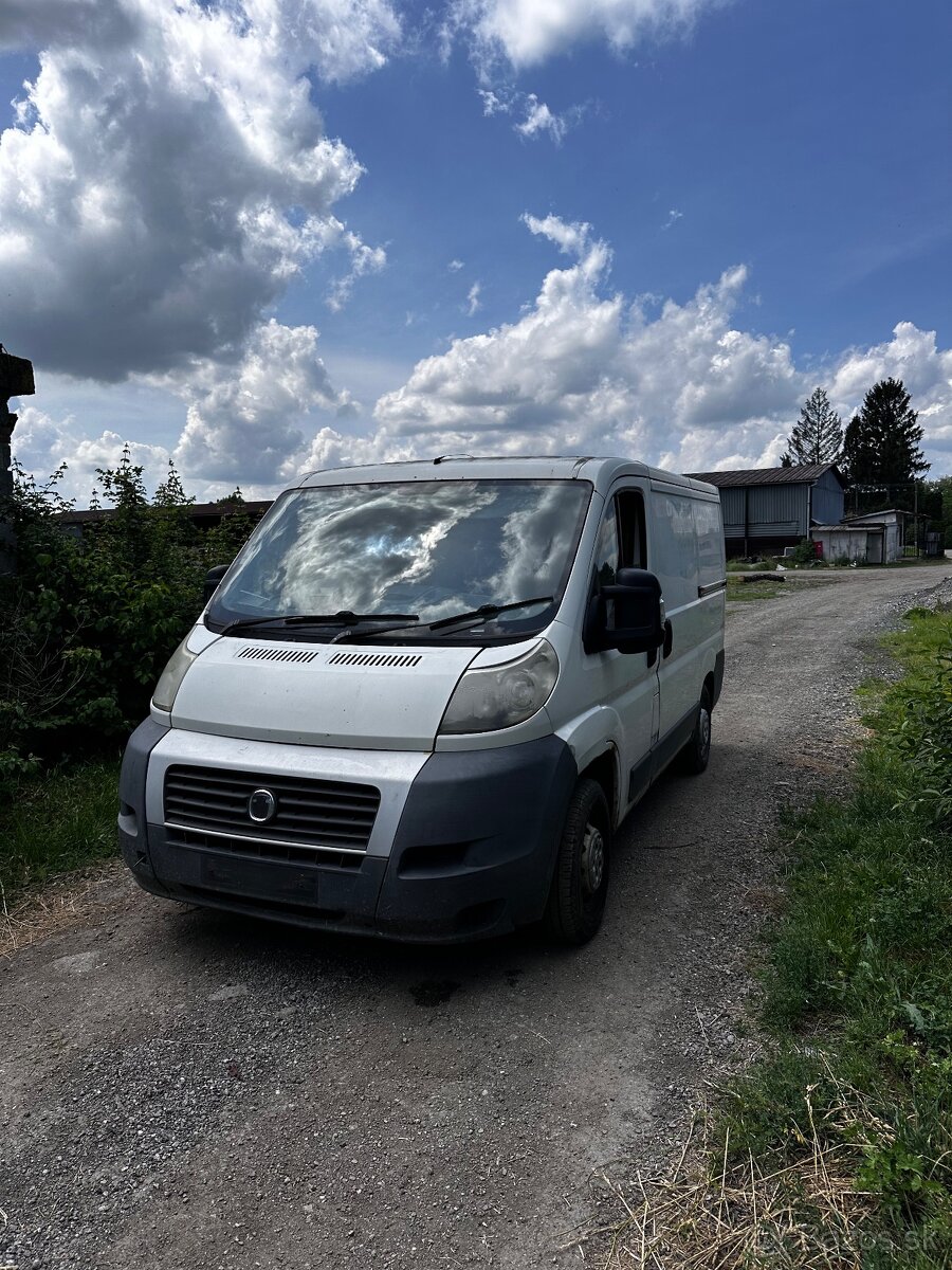 Rozpredam Fiat ducato 2.2 74kw 5 rýchlostný manual