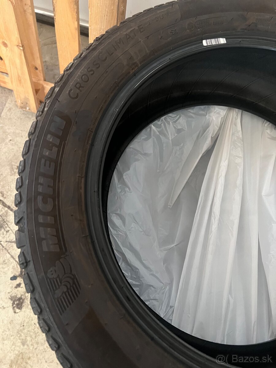 Pneumatiky Michelin cross climate SUV 225/55 r19