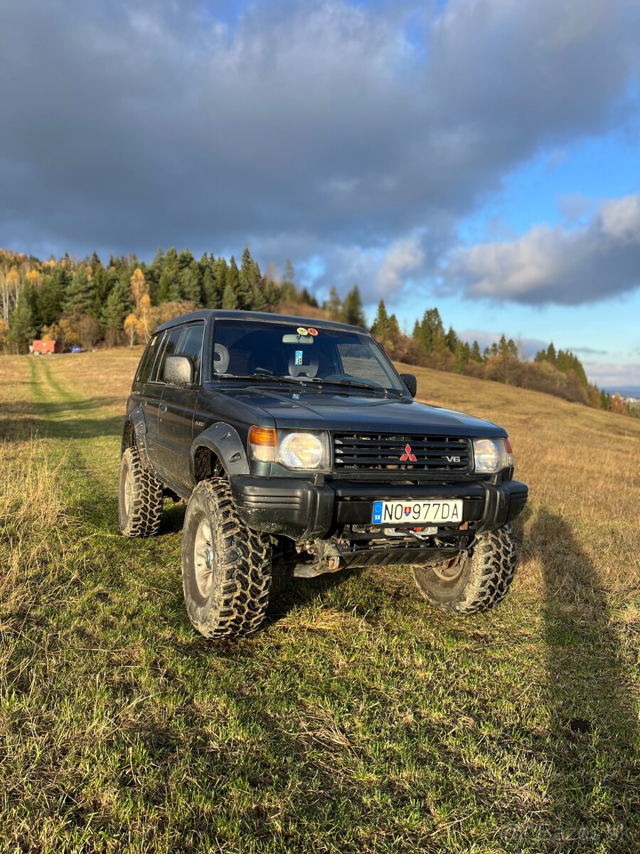 Mitsubishi Pajero 3.0