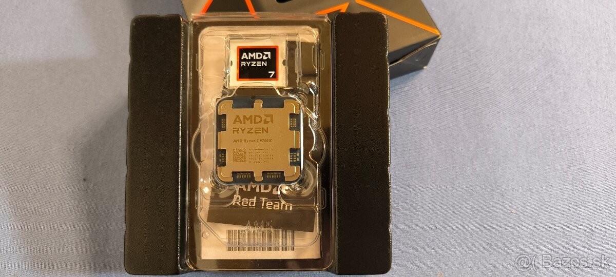 AMD Ryzen 7 9700x