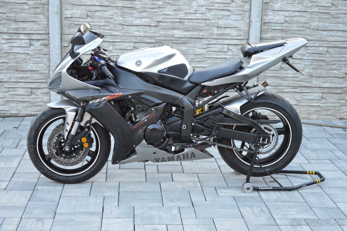 Yamaha YZF R1 2003