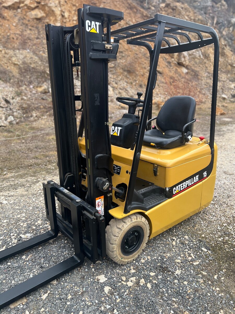 Elektricky vzv CAT 1500kg, iba 340mth