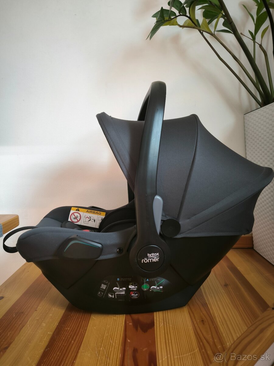 Britax Baby Safe Core