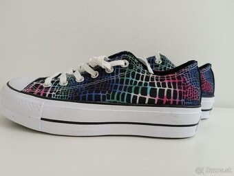 CONVERSE farebné