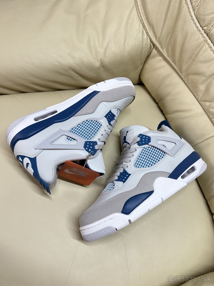 Nike Air Jordan 4 Retro "Military Blue"