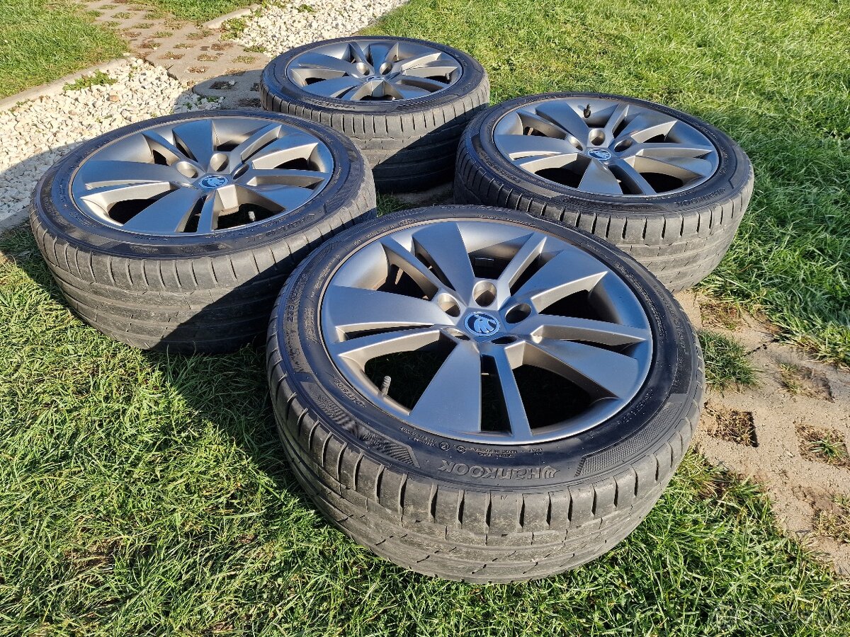 Letná sada Škoda superb 235/45 R18