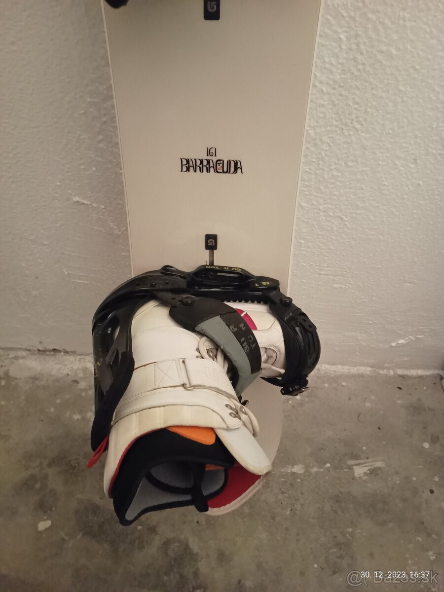 161 cm snowboard BURTON, viazanie BURTON, channels