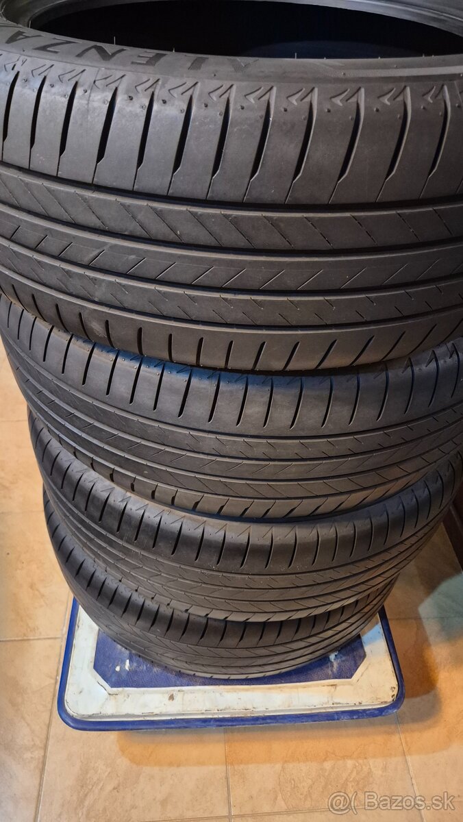 Predam nove letne pneu Bridgestone Alenza 235/55 R19 101V