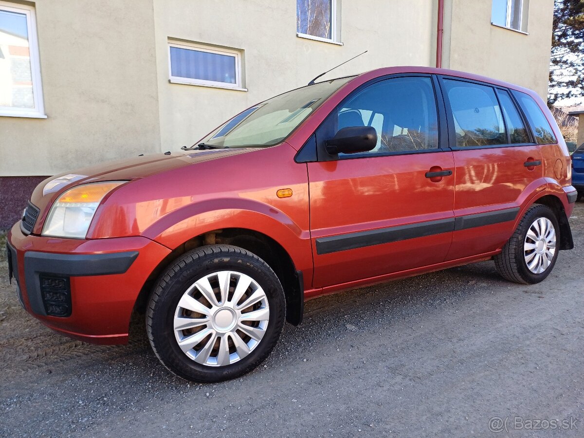 Ford Fusion 1,25 benzín