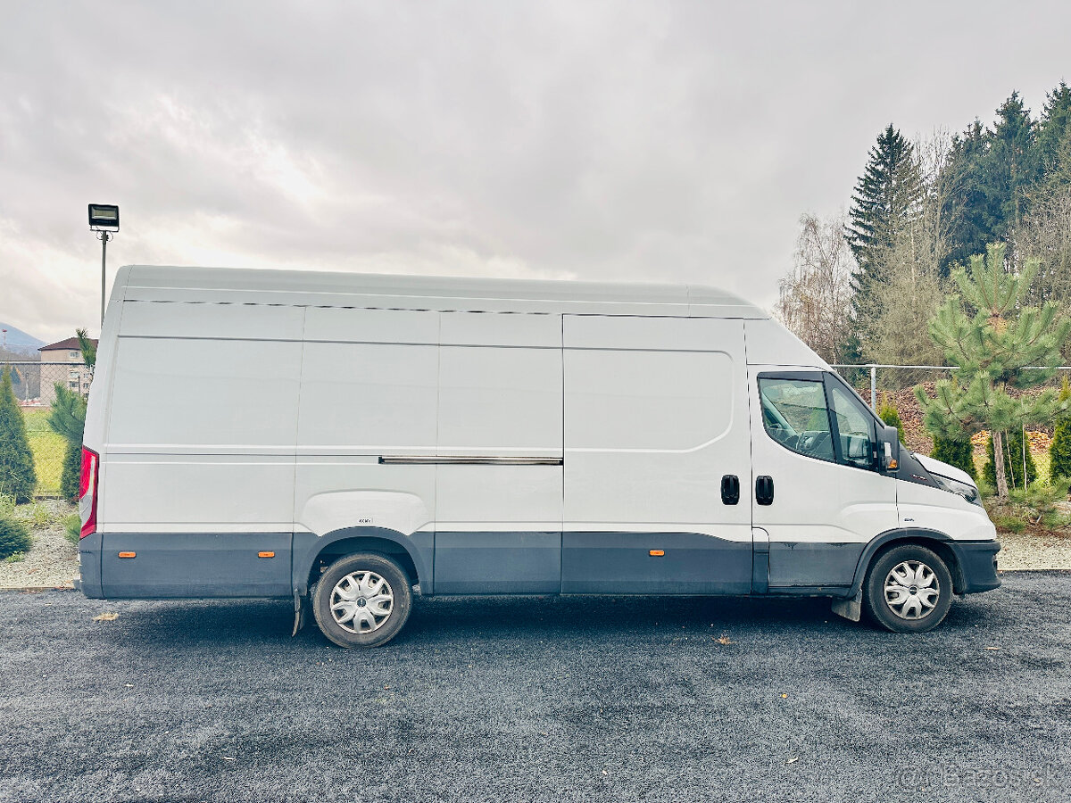 Iveco Daily 35S18HV - 13m3