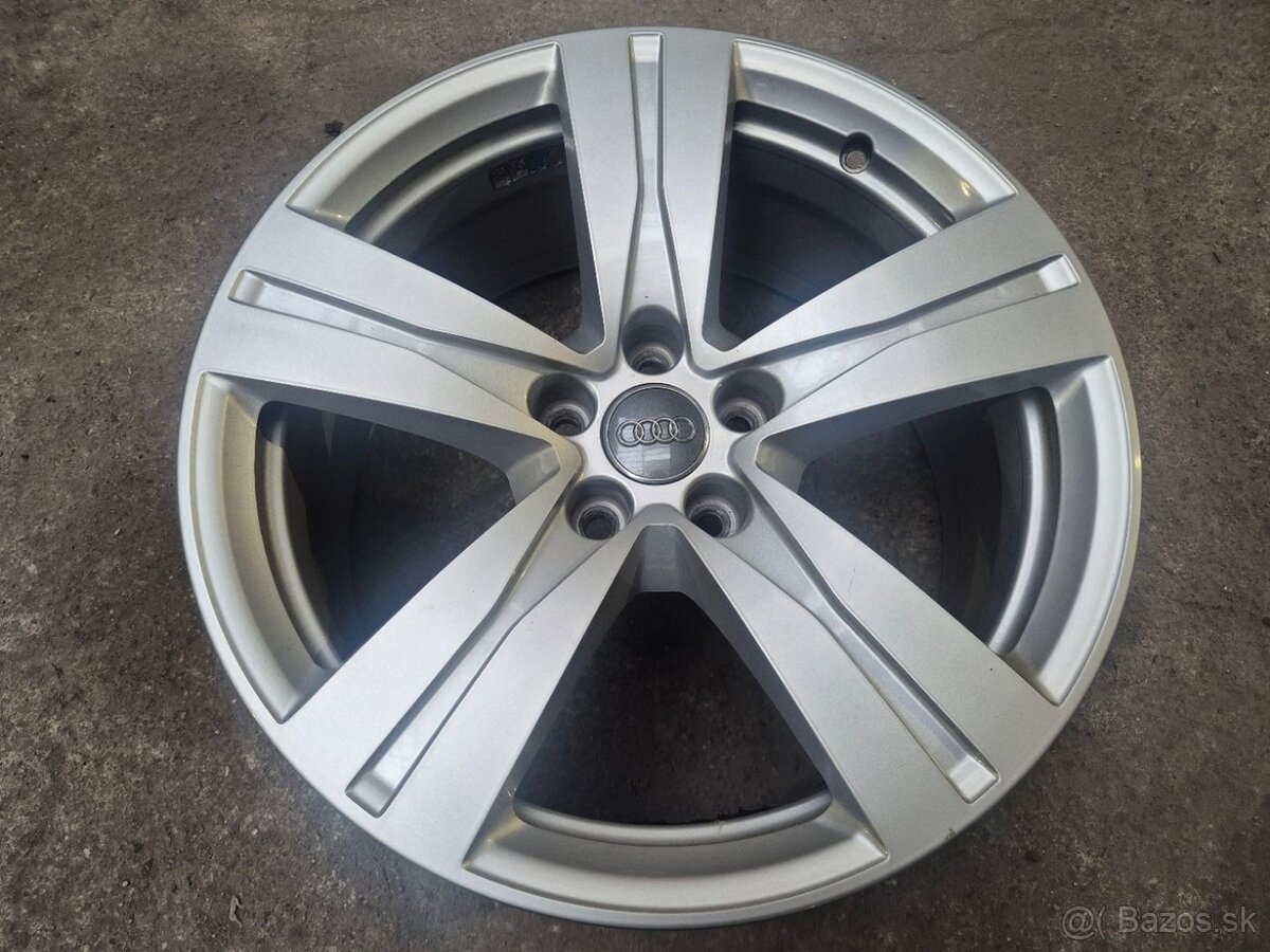 5x112 r18 ET25 x 8J elektróny originál AUDI