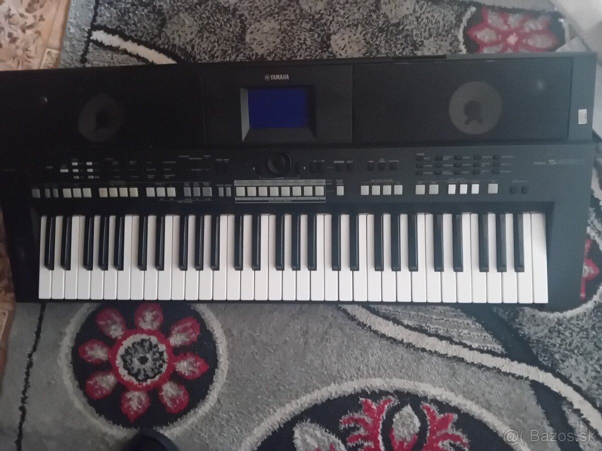 Yamaha psr s650