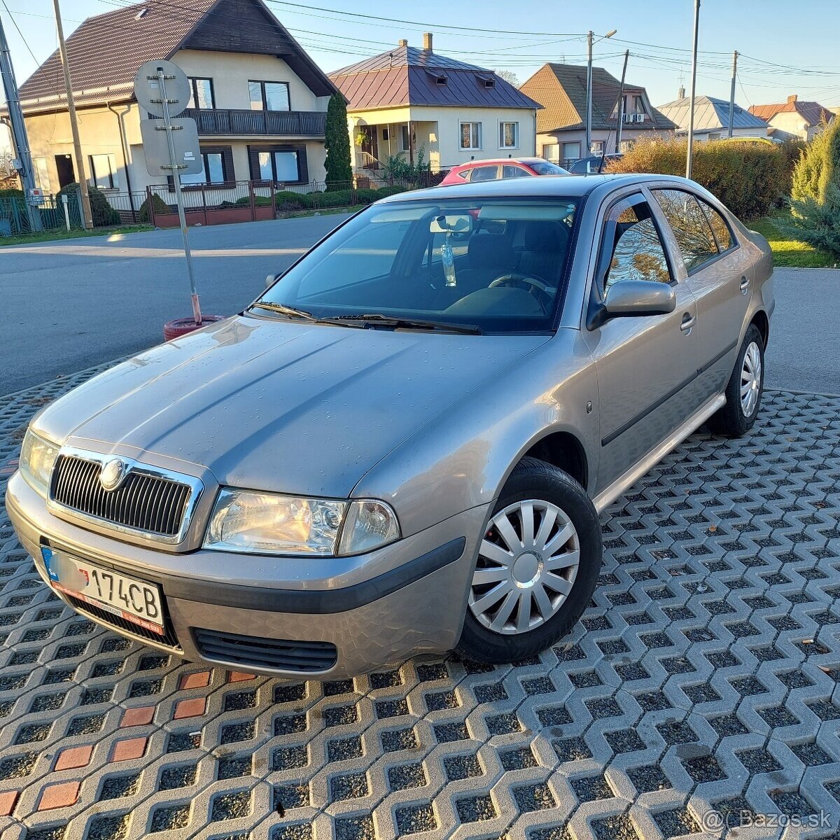 Škoda Octavia 1.6 TOUR   nová STK / EK