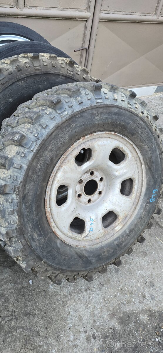 Nissan navara D40 off road  6x114.3