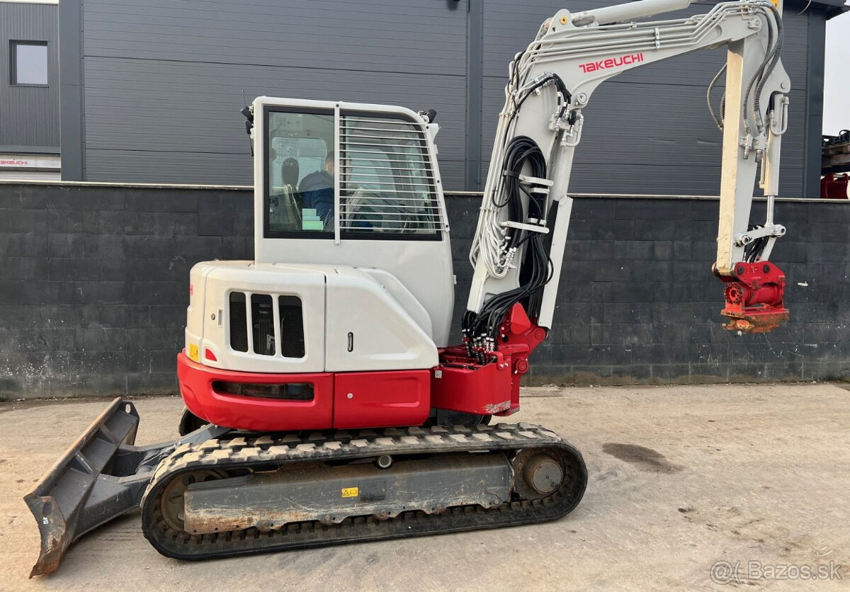 TAKEUCHI TB257FR