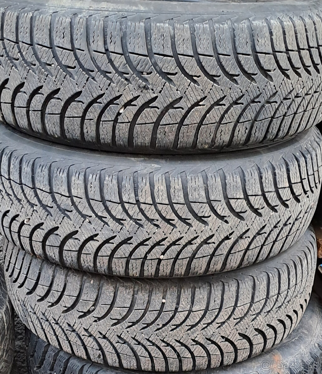 Predam zimnu pneu 175/65R4 Michelin 1ks