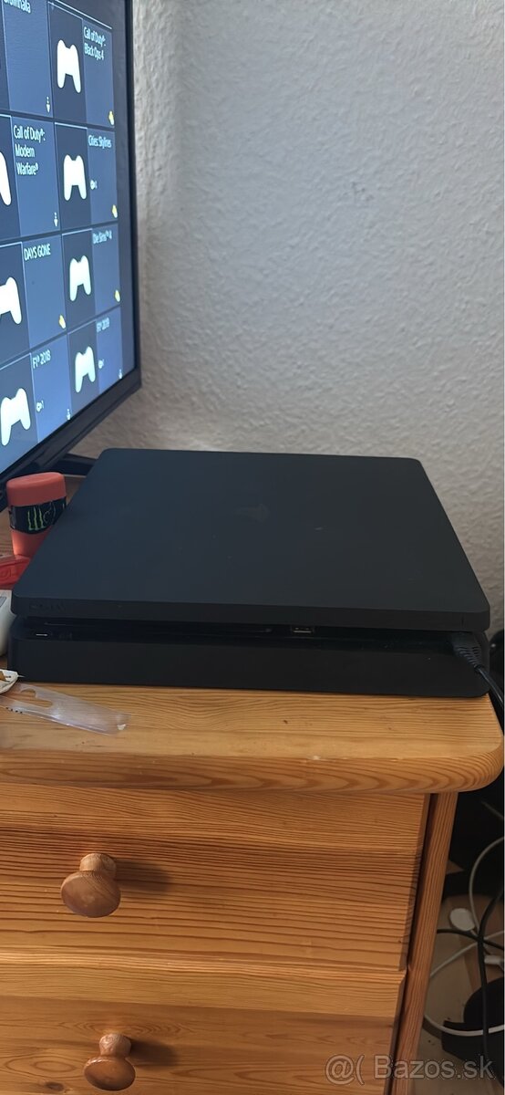 Ps4 slim 1TB