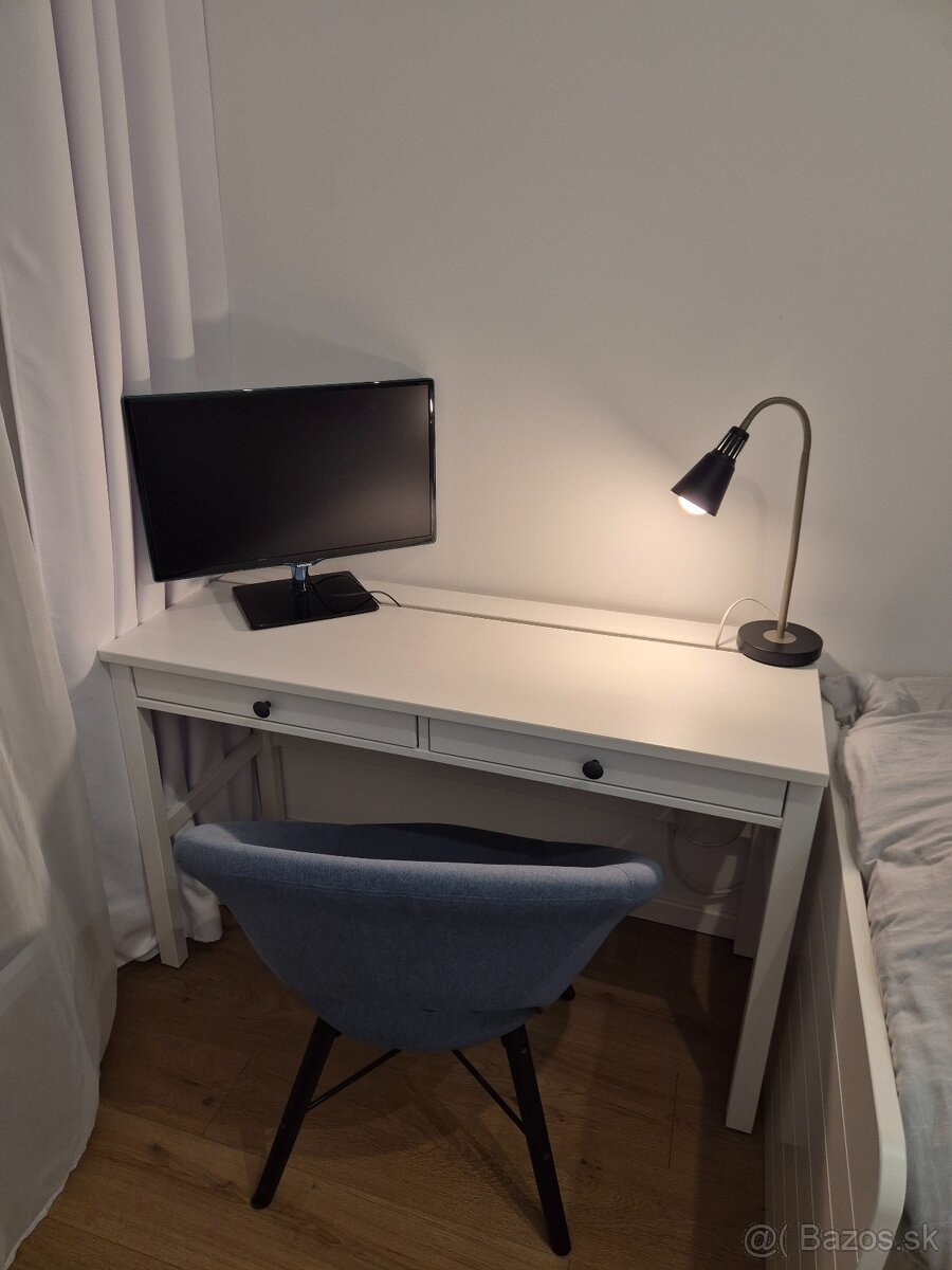 Písací stôl Ikea